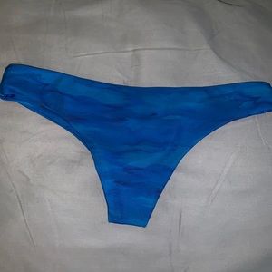 NWOT Stone Fox bikini bottom size Small